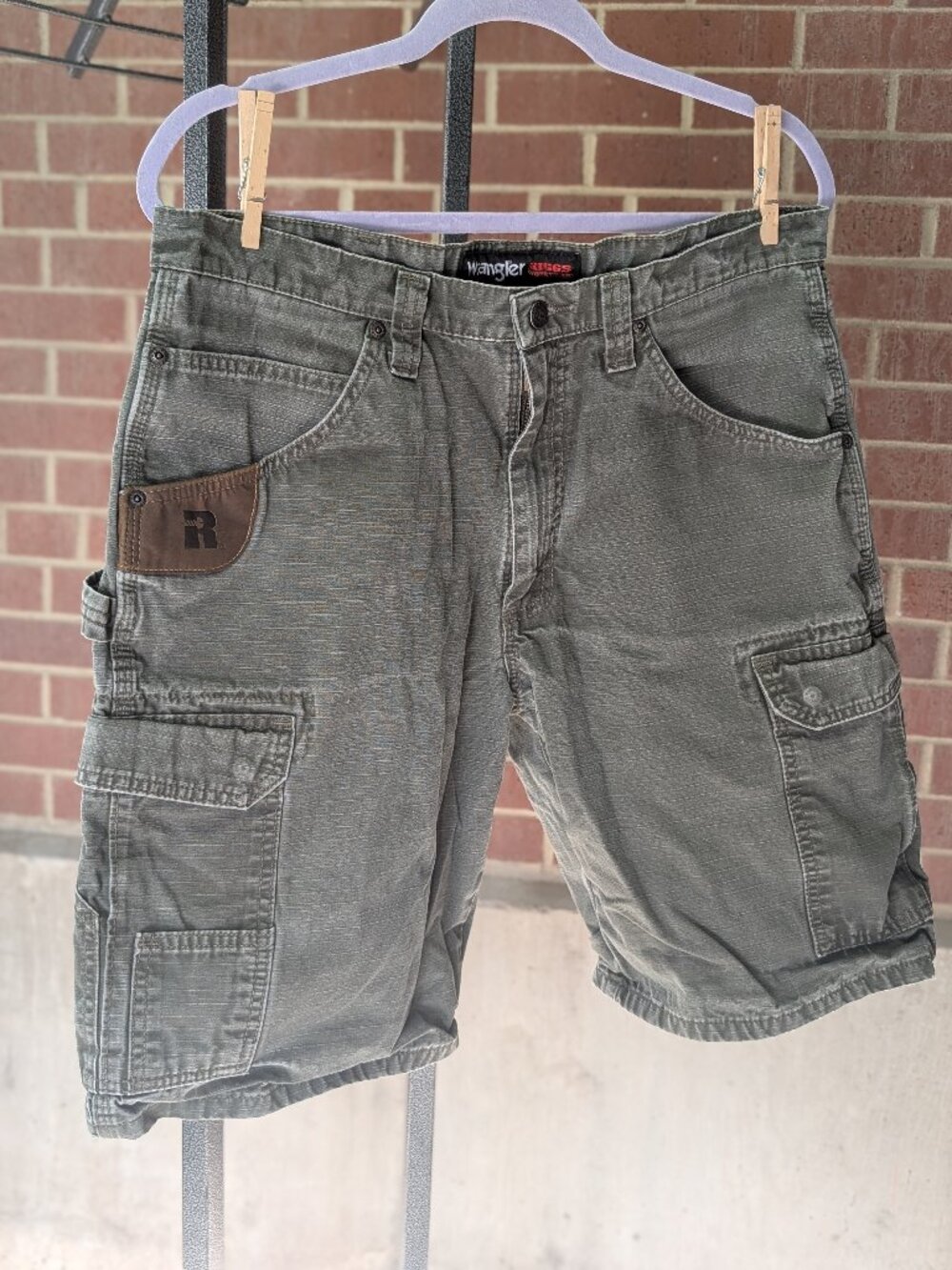 Wrangler Riggs Workwear Cargo Shorts Mens 34 Olive Green Utility Hiking Workwear
